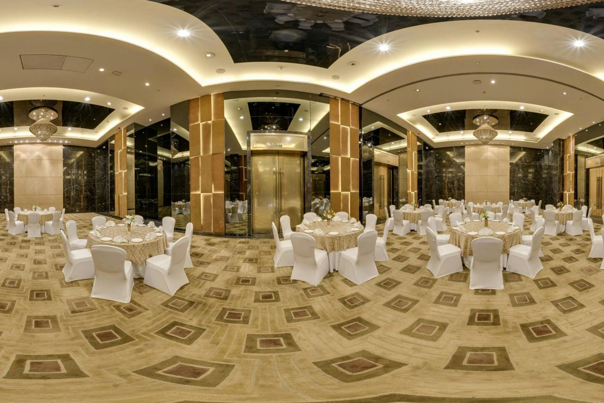 Renaissance Lucknow Hotel, Gomti Nagar Esterno foto