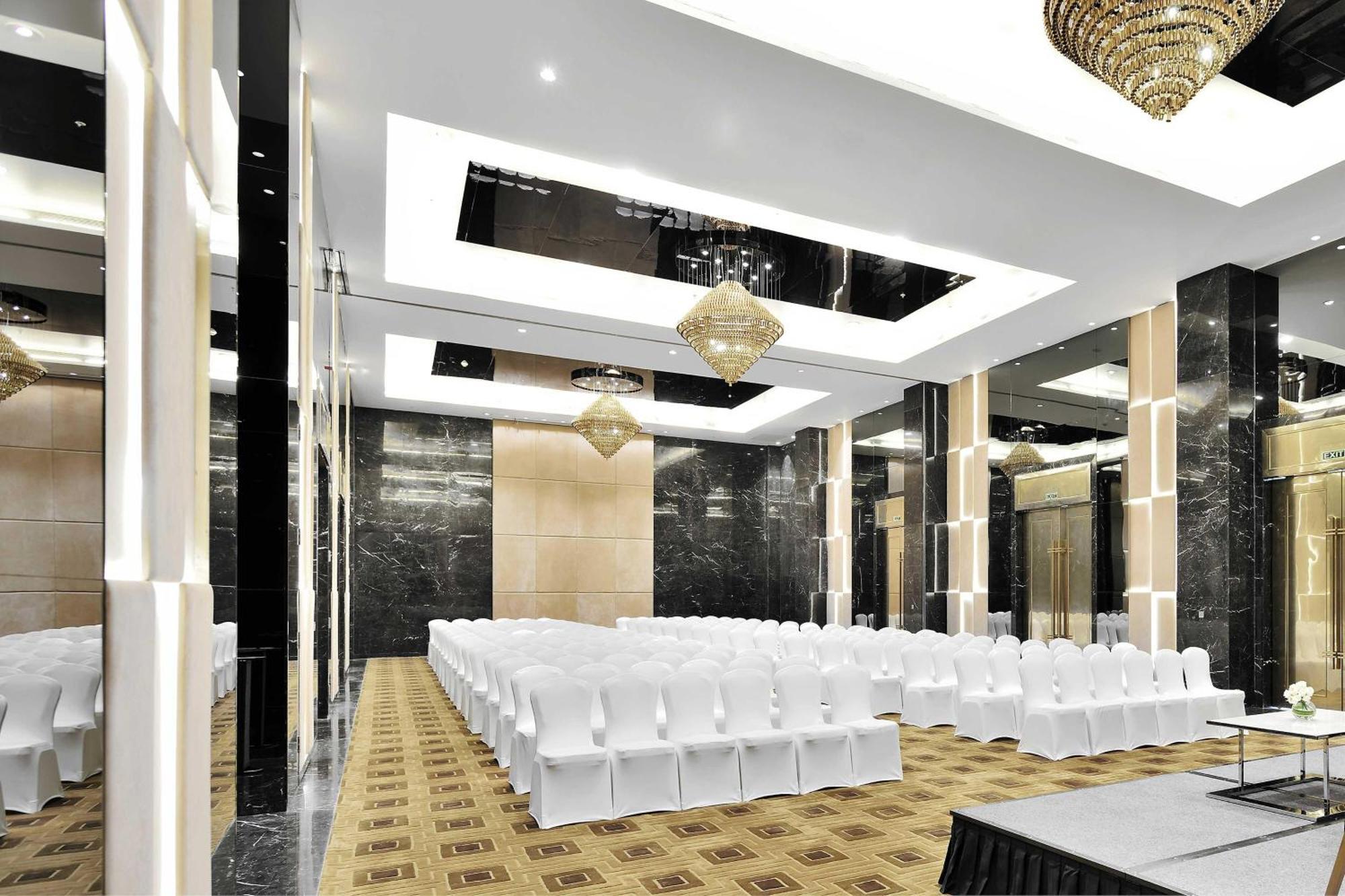 Renaissance Lucknow Hotel, Gomti Nagar Esterno foto